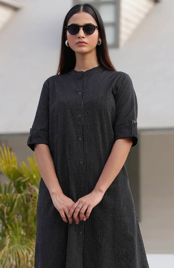 Black_Viscous_rayon_Pinted_Half_Sleeve_Kurta_&_Pent_Set
