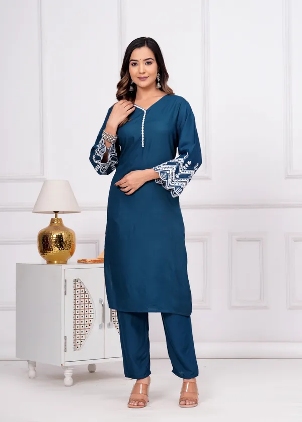 Womens_Rayon_Embroidery_Co-Ord_Set