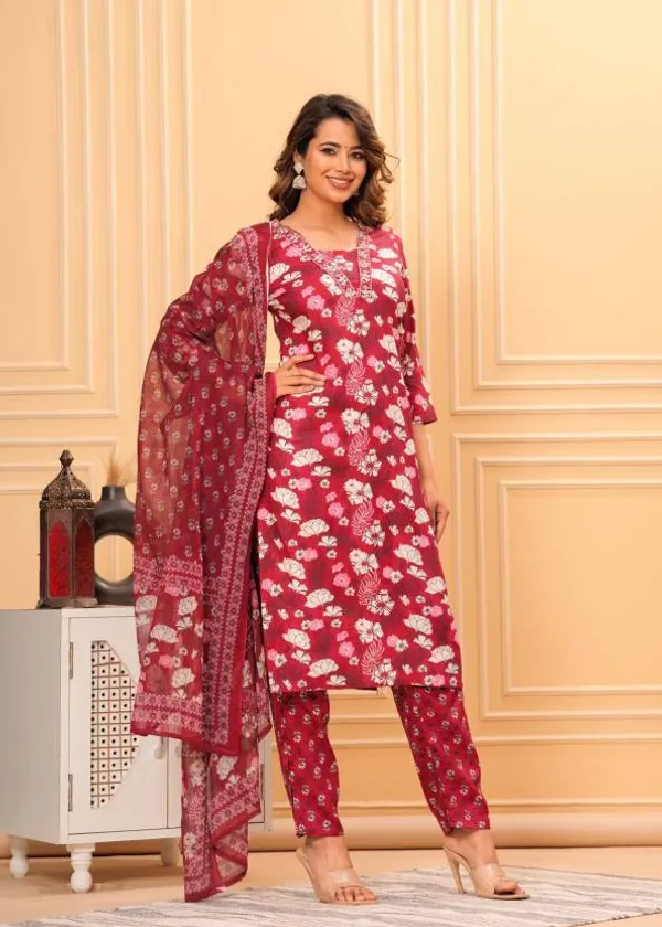Marron_Rayon_Viscose_Kurta,_Pant_With_Dupatta_Set_For_Women