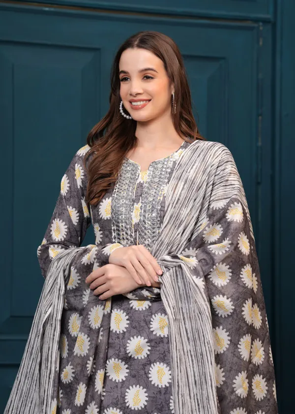 Grey_Cotton_Kurta_Pant_With_Dupatta_Set_For_Women