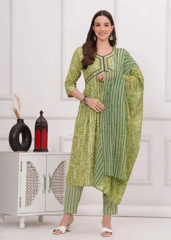 Green_Rayon_Viscose_Kurta,_Pant_With_Dupatta_Set_For_Women