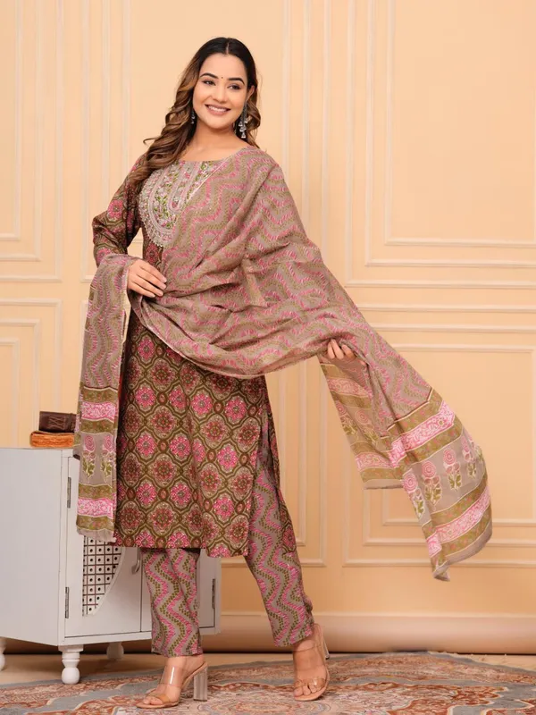Grey_Pure_Cotton_Kurta_Pant_And_Dupatta_Set_For_Women