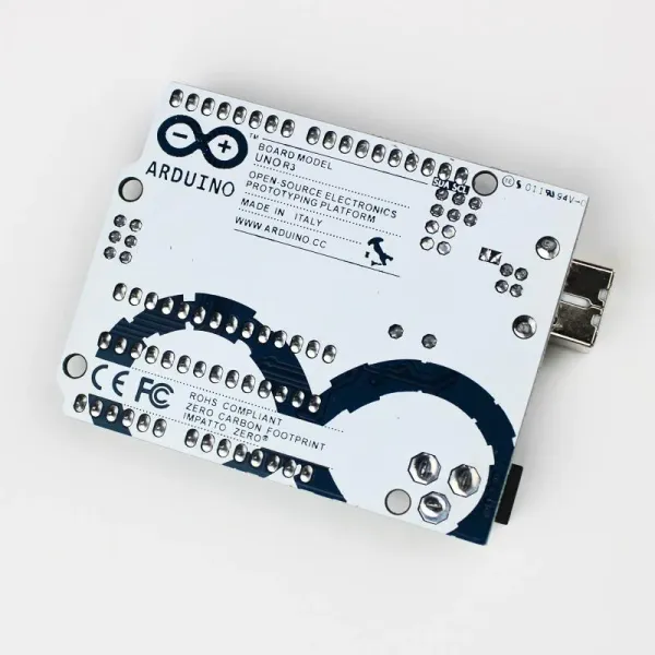 Arduino_UNO_R3_SMD_Atmega328P_Compatible_Development_Board_for_Electronics_Components_and_Robotics_Project