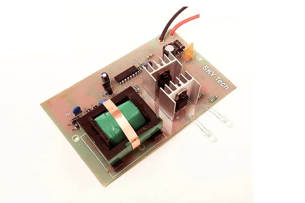 DC_to_AC_Converter_12v_to_220v_Converter_Inverter_Dc_to_Ac_Mini_Inverter_Mother_Board_100_Watt_SMPS_Based