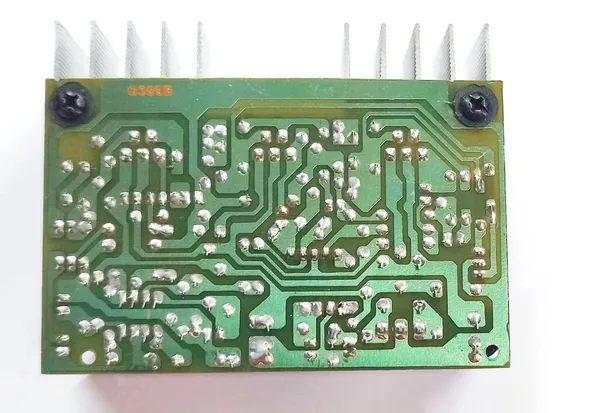 Monty_5.1_Amplifier_Board_12v_DC_Home_Theater_Kit_Circuit_Board_Tda2030_Based_for_Car_Audio_Systems,_Home_Audio_Systems,_Professional_Audio_Systems_etc.
