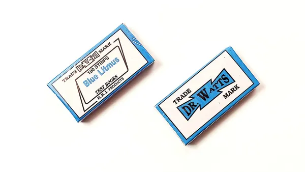 Pack_of_100_Strips_Acid_Base_Indicator_Strips_Litmus_Paper,_Blue_100_Strips_Litmus_Paper_Strips_Blue
