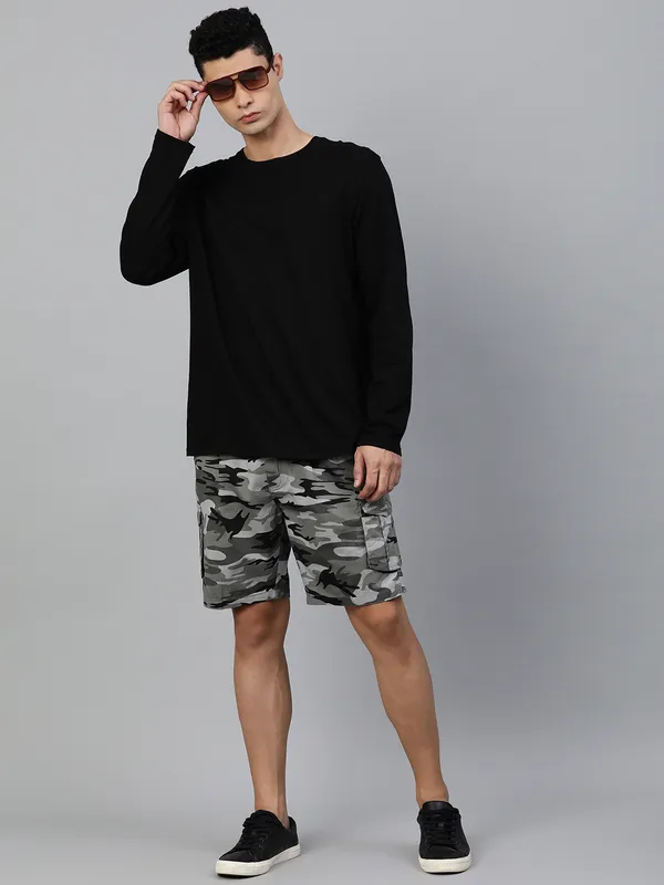Grey_Shorts_For_Mens