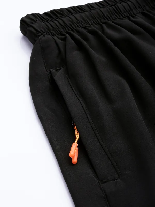 Black_Shorts_For_Men