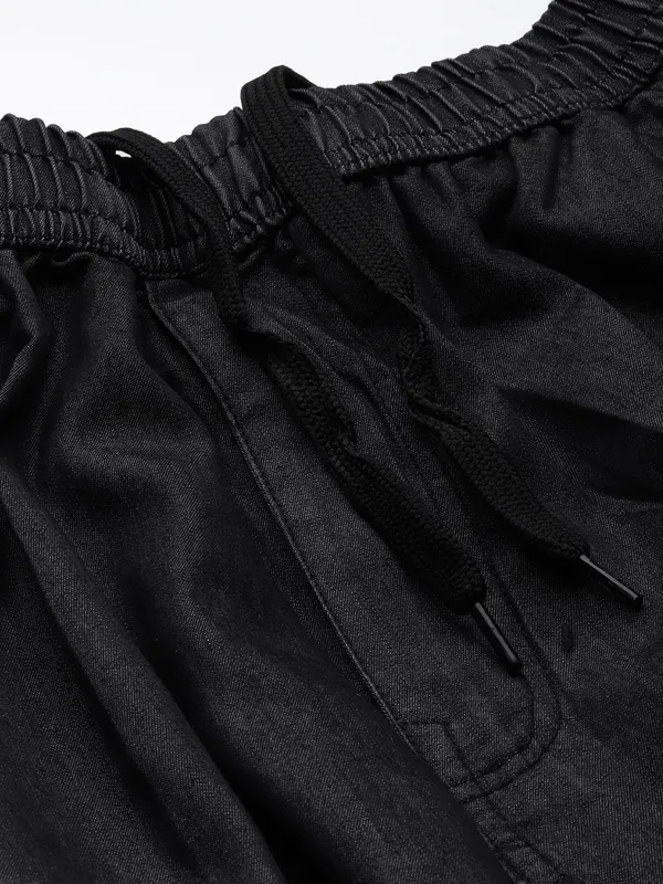 Flat-Front_Cargo_Shorts_with_Elasticated_Waist_for_Men