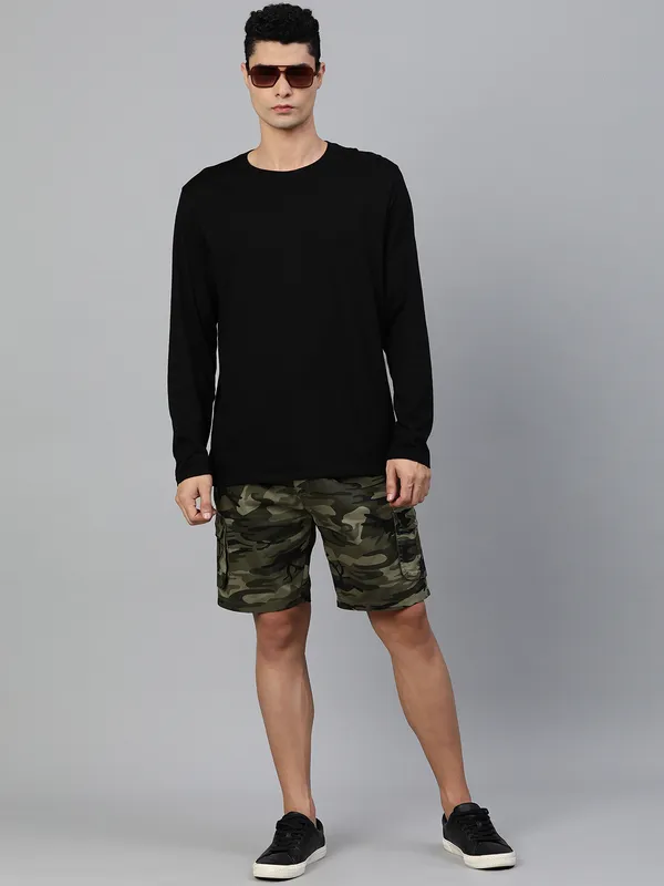 Beige_Shorts_For_Mens