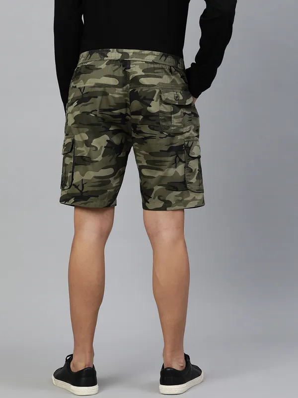 Beige_Shorts_For_Mens