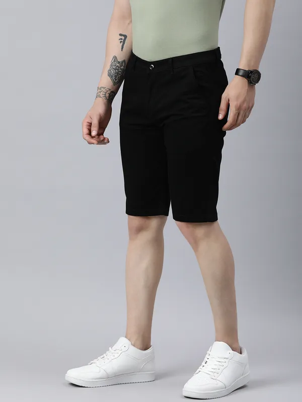 Black_Shorts_For_Mens