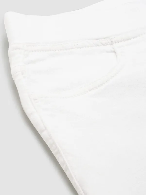 White_Capri_For_Women