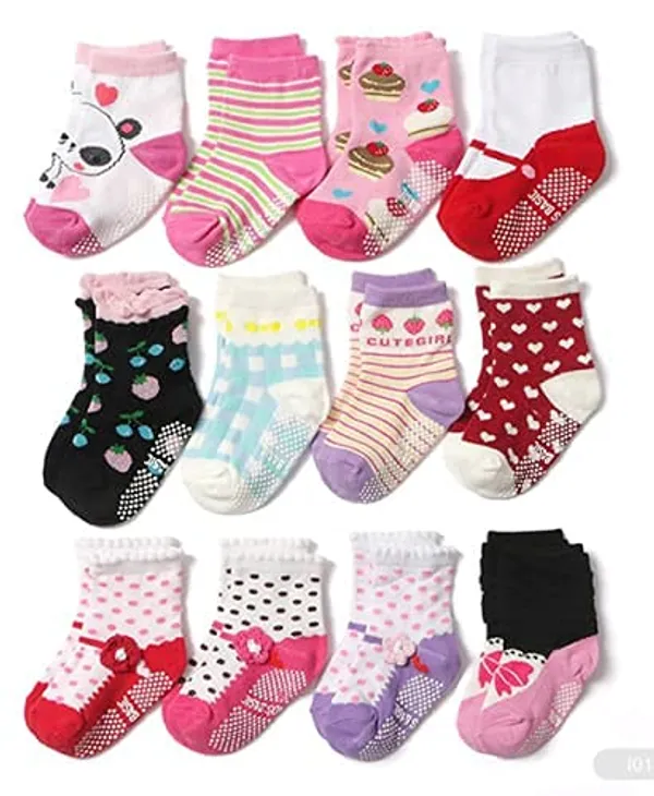 Pack_Of_4_Socks_For_Girls