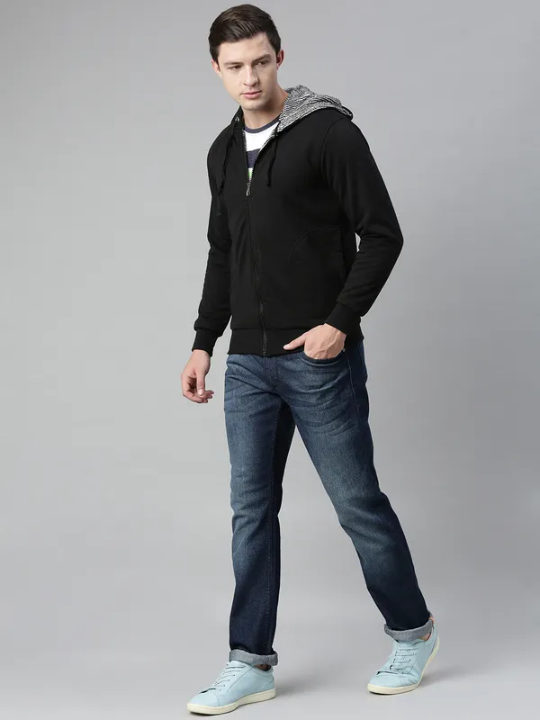 Black_Hoodie_For_Mens
