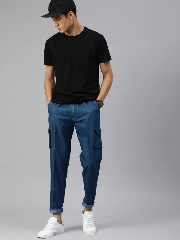 Flat-Front_Cargo_Trousers_with_Elasticated_Waist_for_Men