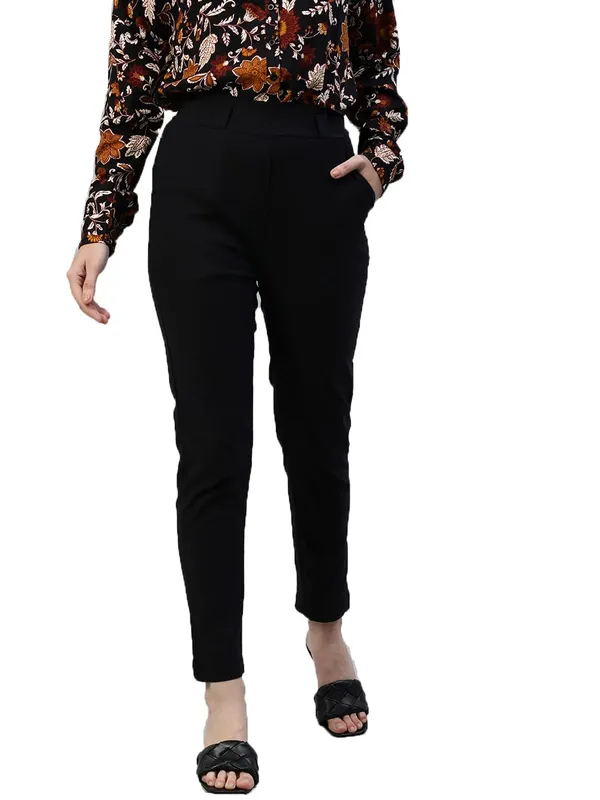 Black_Pant_For_Women