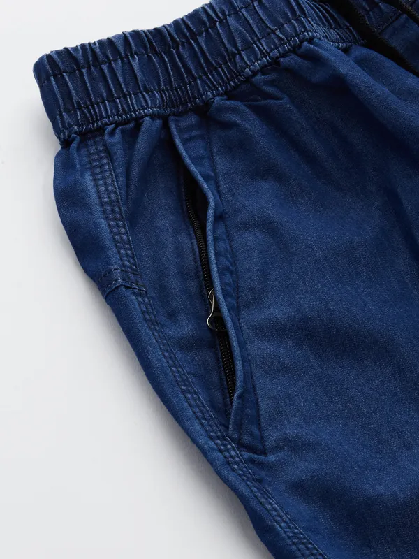 Flat-Front_Cargo_Capri_with_Elasticated_Waist_for_Men