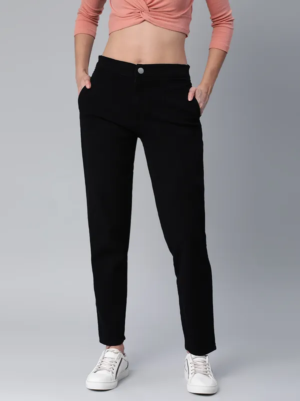 Black_Jeans_For_Women