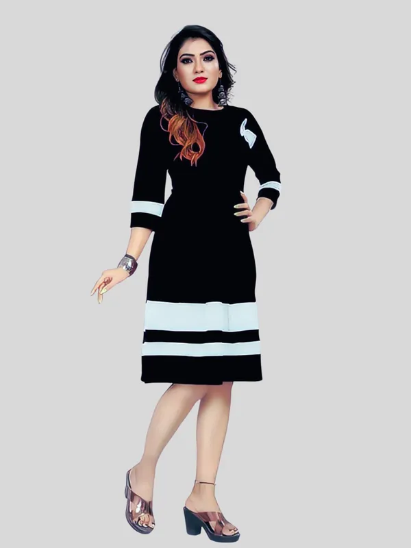 Black_Crepe_A-Line_Dress_For_Women