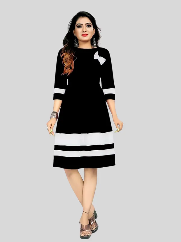 Black_Crepe_A-Line_Dress_For_Women