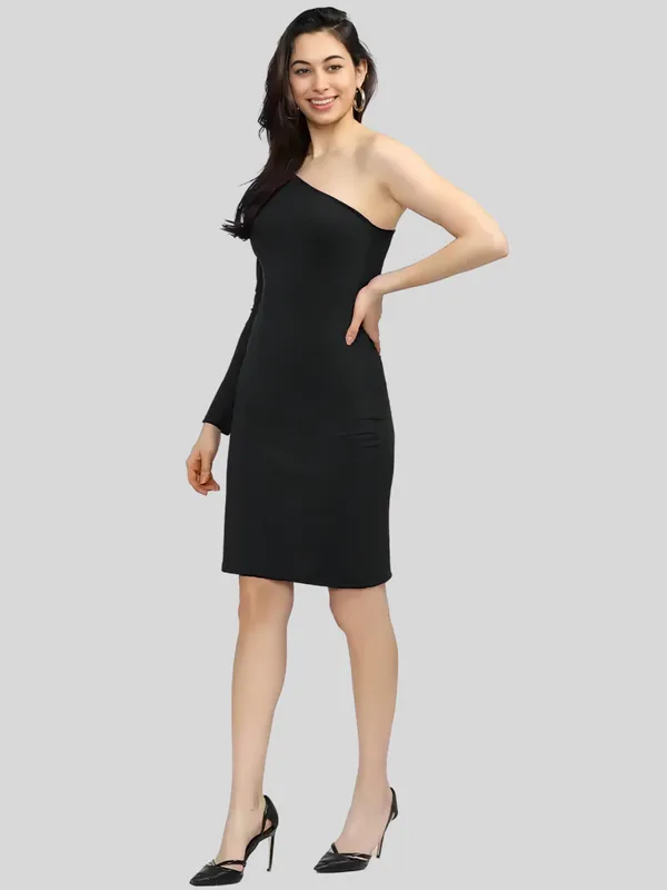 Black_Polyester_Blend_One_Shoulder_Solid_Bodycon_Dress