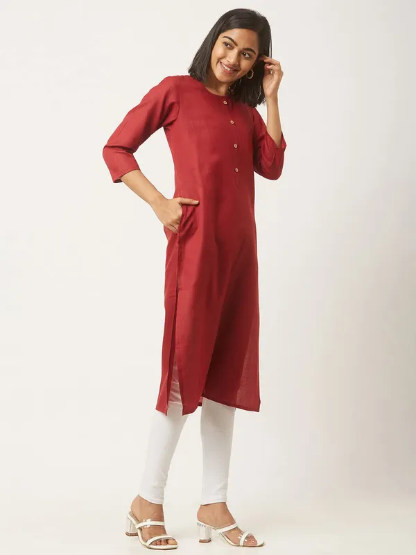 Maroon_&_Black_Premium_Cotton_Blend_Solid_Straight_Combo_Kurtis_With_Pocket