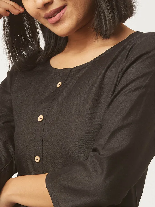 Yellow_&_Black_Premium_Cotton_Blend_Solid_Straight_Combo_Kurtis_With_Pocket