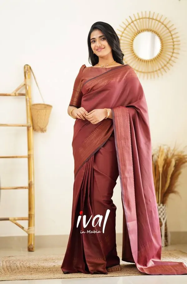 Woven_Kanjivaram_,_Banarasi_Jacquard_Saree