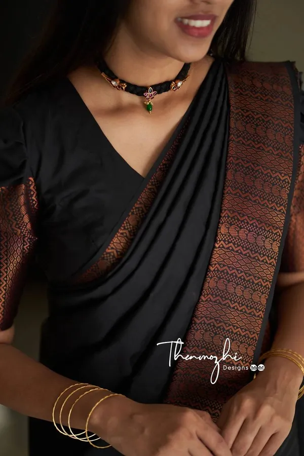 Woven_Kanjivaram_,_Banarasi_Jacquard_Saree