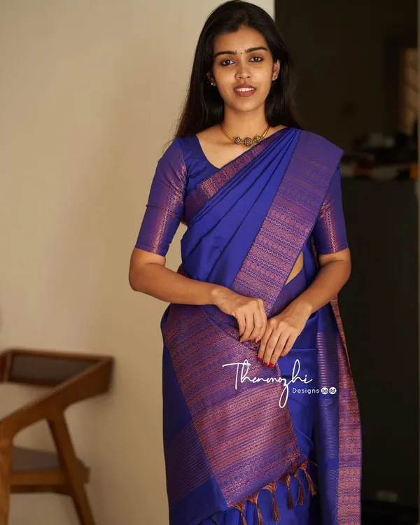 Woven_Kanjivaram_,_Banarasi_Jacquard_Saree