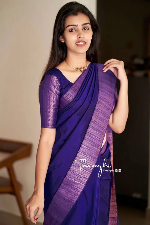 Woven_Kanjivaram_,_Banarasi_Jacquard_Saree