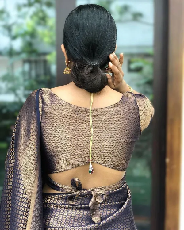 Woven_Kanjivaram_,_Banarasi_Jacquard_Saree