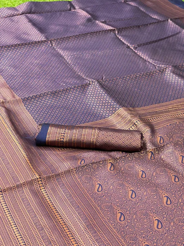 Woven_Kanjivaram_,_Banarasi_Jacquard_Saree