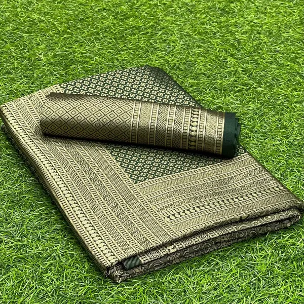 Woven_Kanjivaram_,_Banarasi_Jacquard_Saree