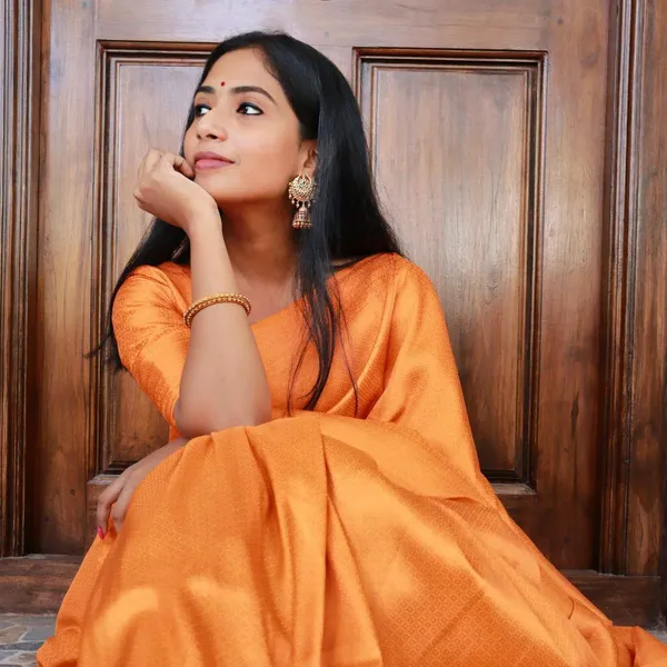 Woven_Kanjivaram_,_Banarasi_Jacquard_Saree