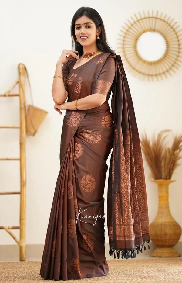 Woven_Kanjivaram_,_Banarasi_Jacquard_Saree
