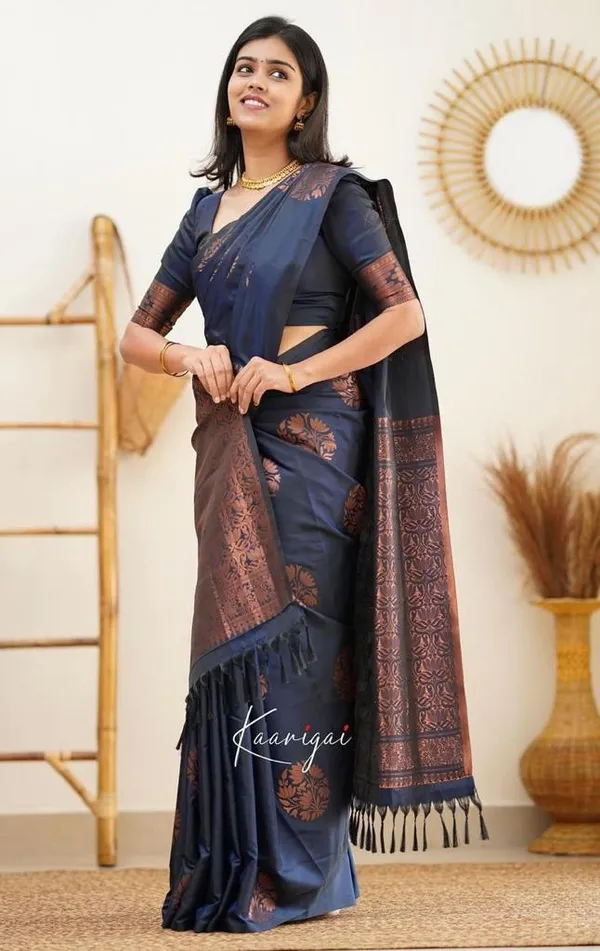 Woven_Kanjivaram_,_Banarasi_Jacquard_Saree