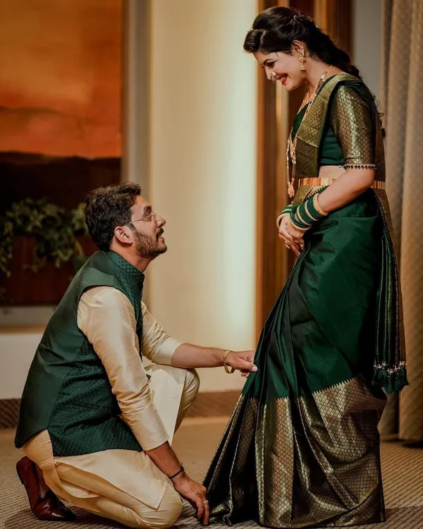Woven_Kanjivaram_,_Banarasi_Jacquard_Saree