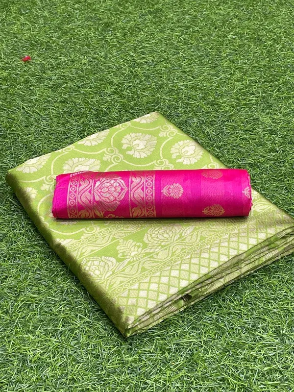 Woven_Kanjivaram_,_Banarasi_Jacquard_Saree