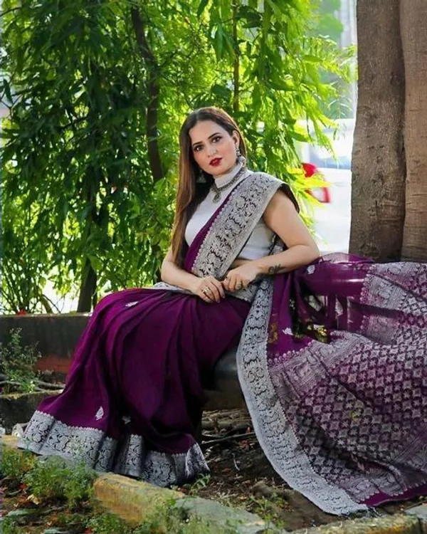 Woven_Kanjivaram_,_Banarasi_Jacquard_Saree