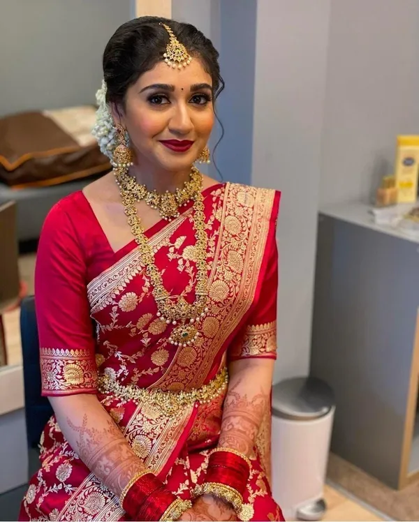 Woven_Kanjivaram_,_Banarasi_Jacquard_Saree
