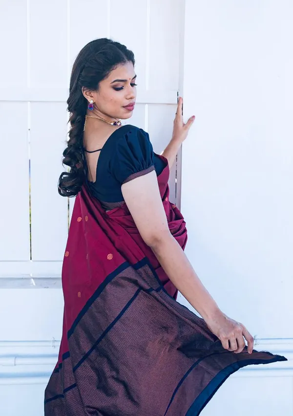 Woven_Kanjivaram_,_Banarasi_Jacquard_Saree