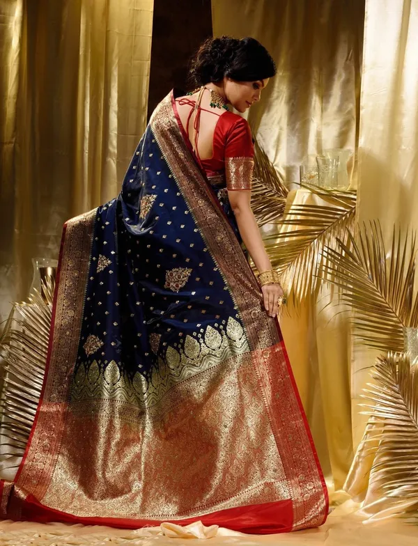 Woven_Kanjivaram_,_Banarasi_Jacquard_Saree