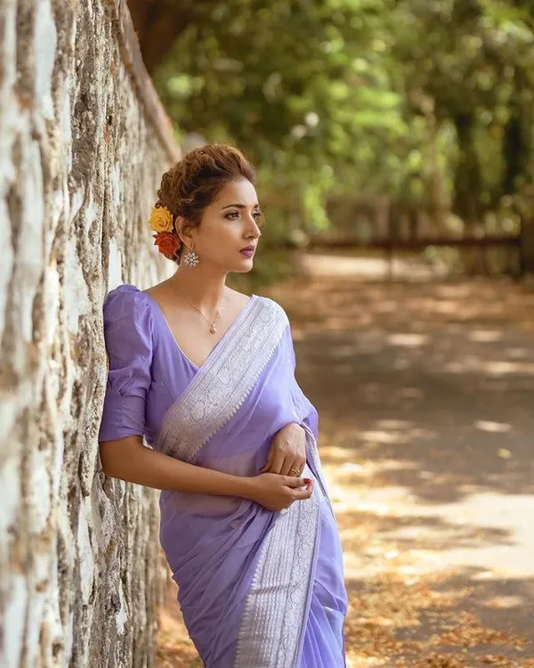 Floral_Print_Kanjivaram_Jacquard,_Cotton_Silk_Saree