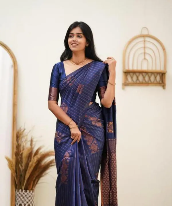 Woven_Kanjivaram_,_Banarasi_Jacquard_Saree