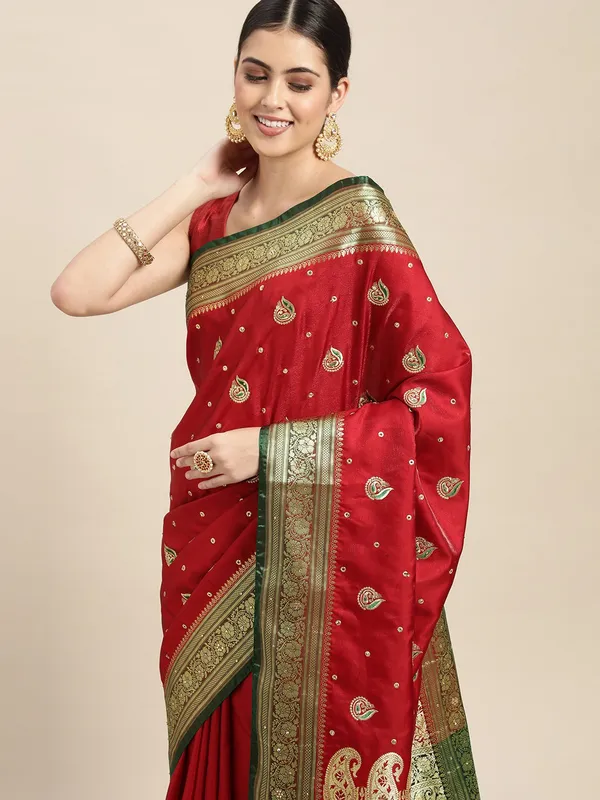 Woven_Kanjivaram_,_Banarasi_Jacquard_Saree