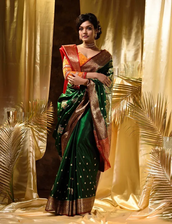 Woven_Kanjivaram_,_Banarasi_Jacquard_Saree