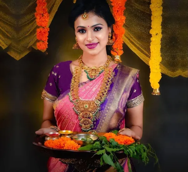 Woven_Kanjivaram_,_Banarasi_Jacquard_Saree