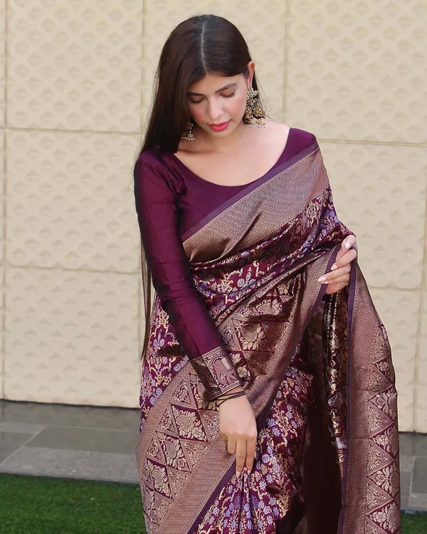 Woven_Kanjivaram_,_Banarasi_Jacquard_Saree